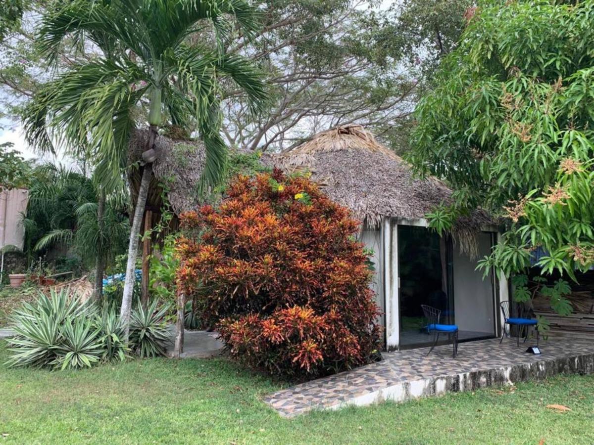 Bungalow Casita Carolina Bacalar Exterior photo